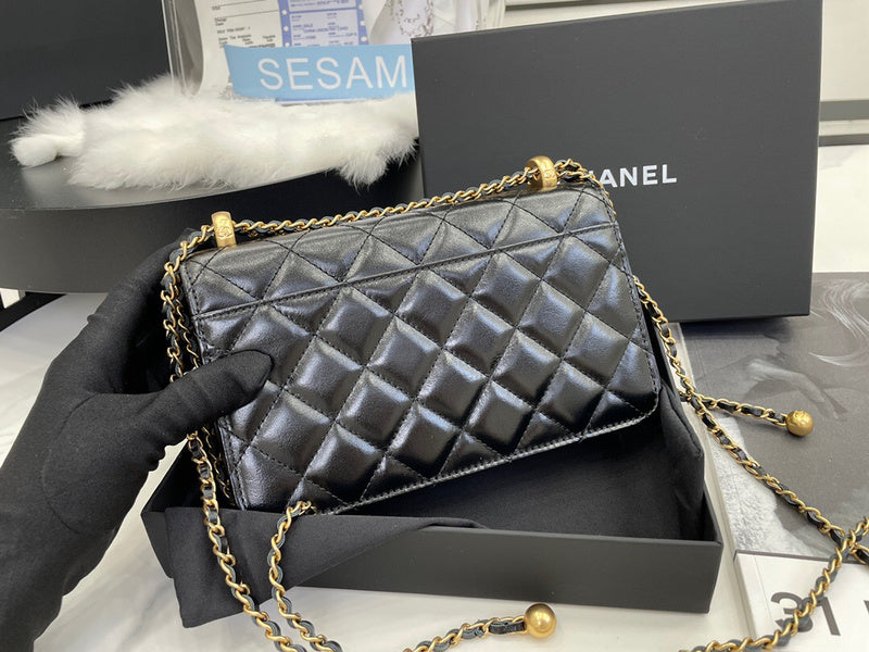 Anum Bags Detail
