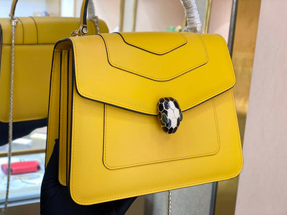 Anum Bags Detail