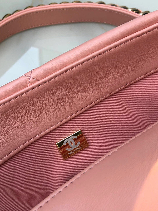 Anum Bags Detail