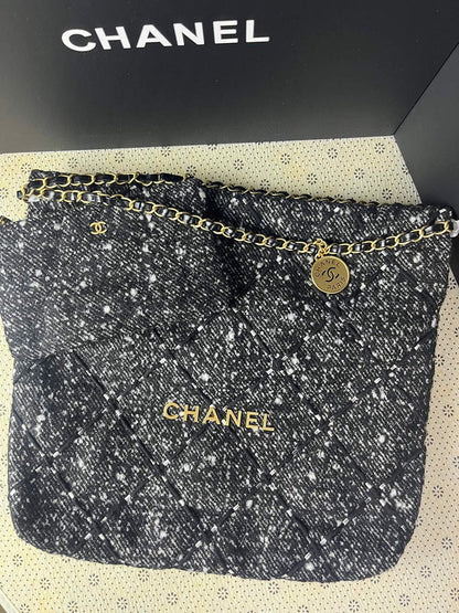 Anum Bags Detail