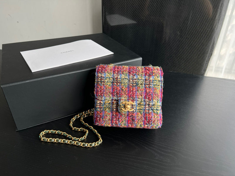 Anum Bags Detail