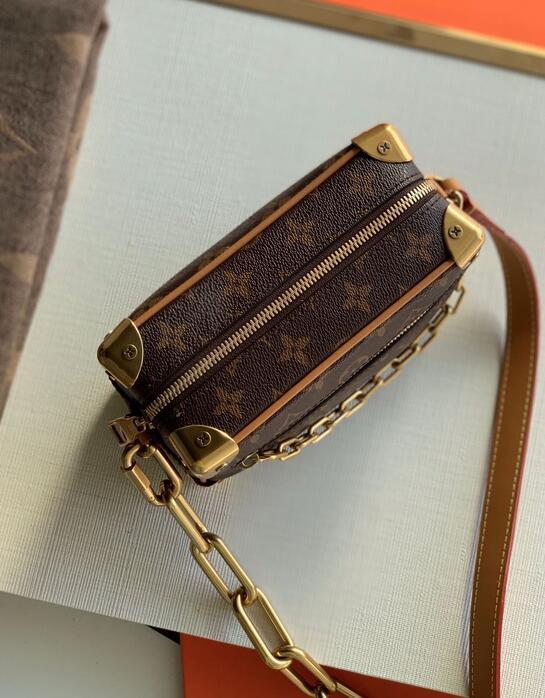 Anum Bags Detail