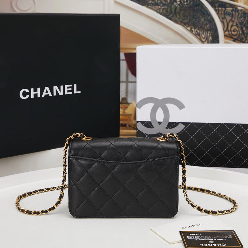 Anum Bags Detail