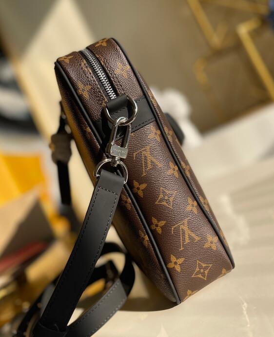 Anum Bags Detail