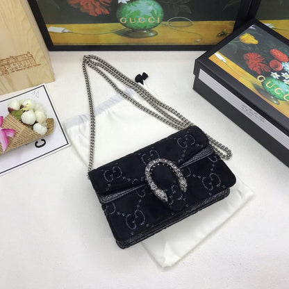 Anum Bags Detail
