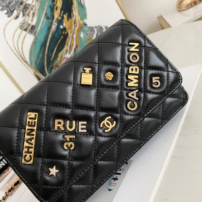 Anum Bags Detail