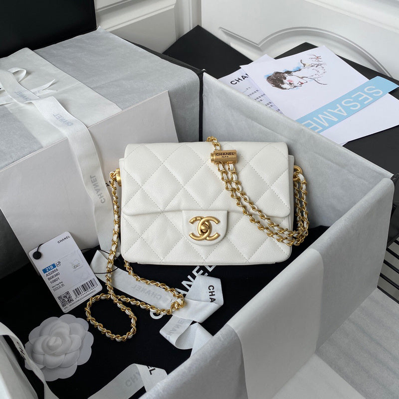 Anum Bags Detail