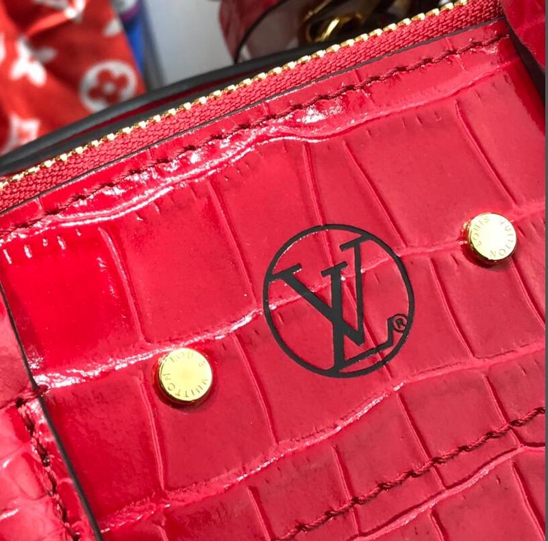 Anum Bags Detail