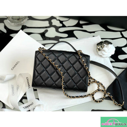 Anum Bags Detail