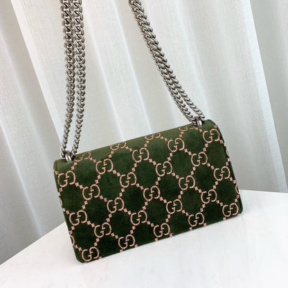 Anum Bags Detail
