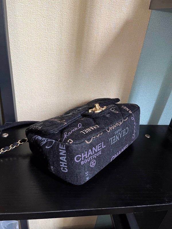 Anum Bags Detail