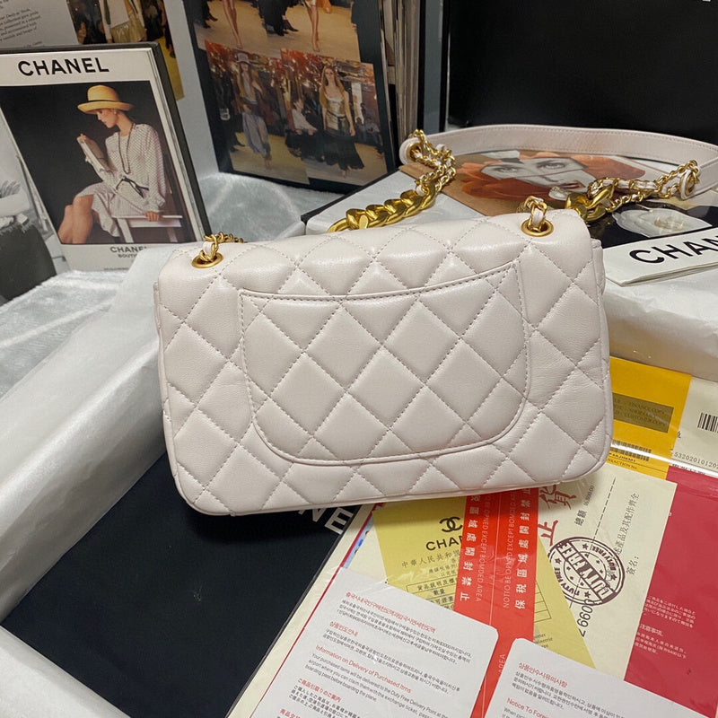 Anum Bags Detail