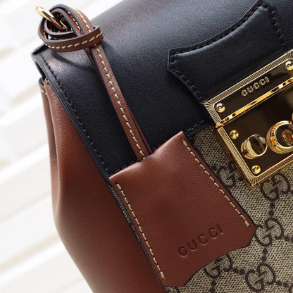 Anum Bags Detail
