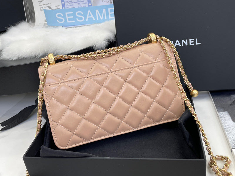 Anum Bags Detail