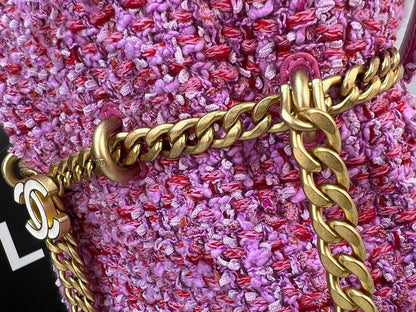 Anum Bags Detail