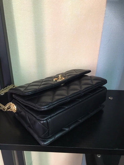Anum Bags Detail