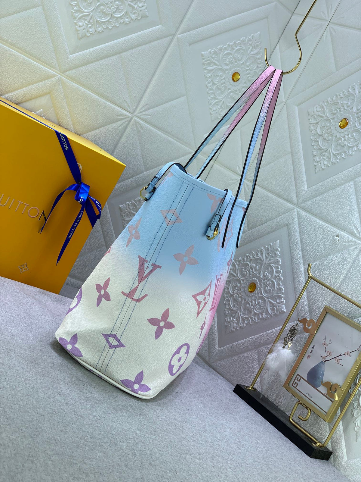 Anum Bags Detail