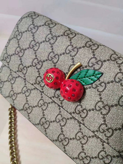 Anum Bags Detail