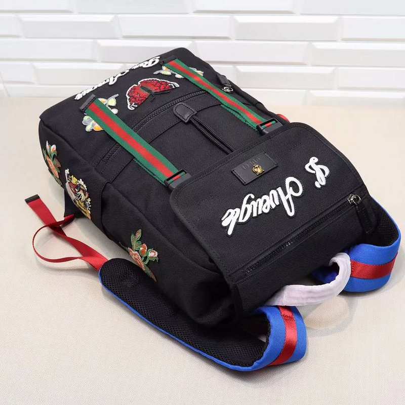 Anum Bags Detail
