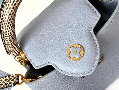 Anum Bags Detail