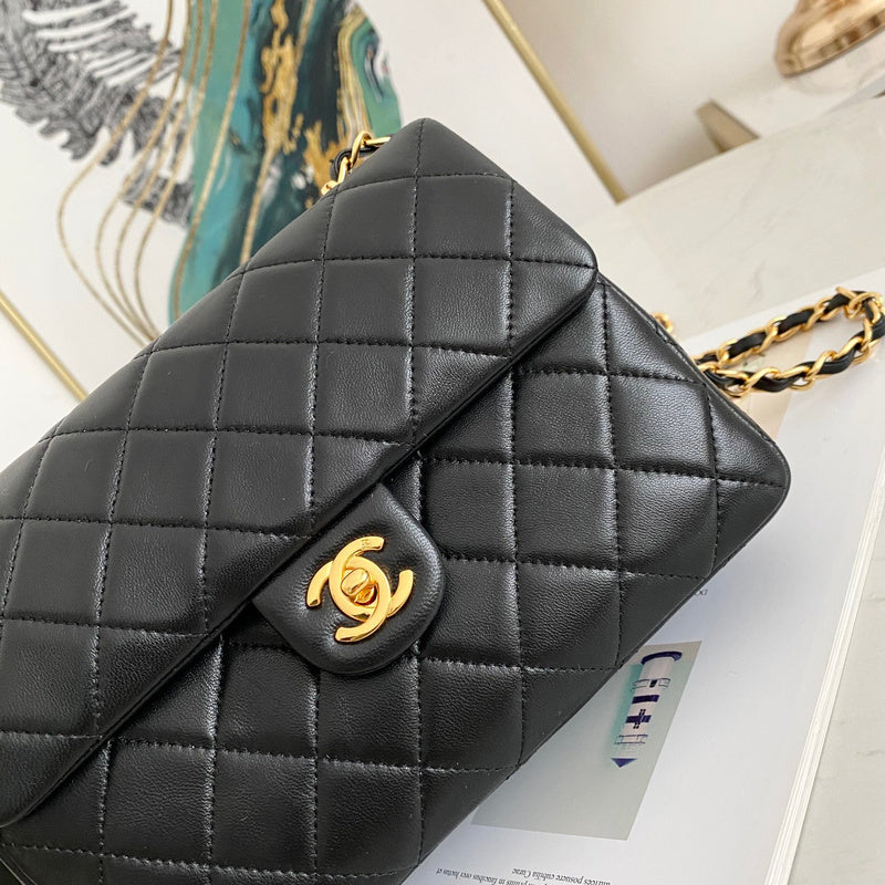 Anum Bags Detail