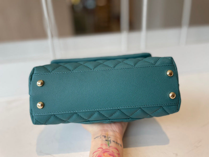 Anum Bags Detail
