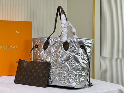 Anum Bags Detail