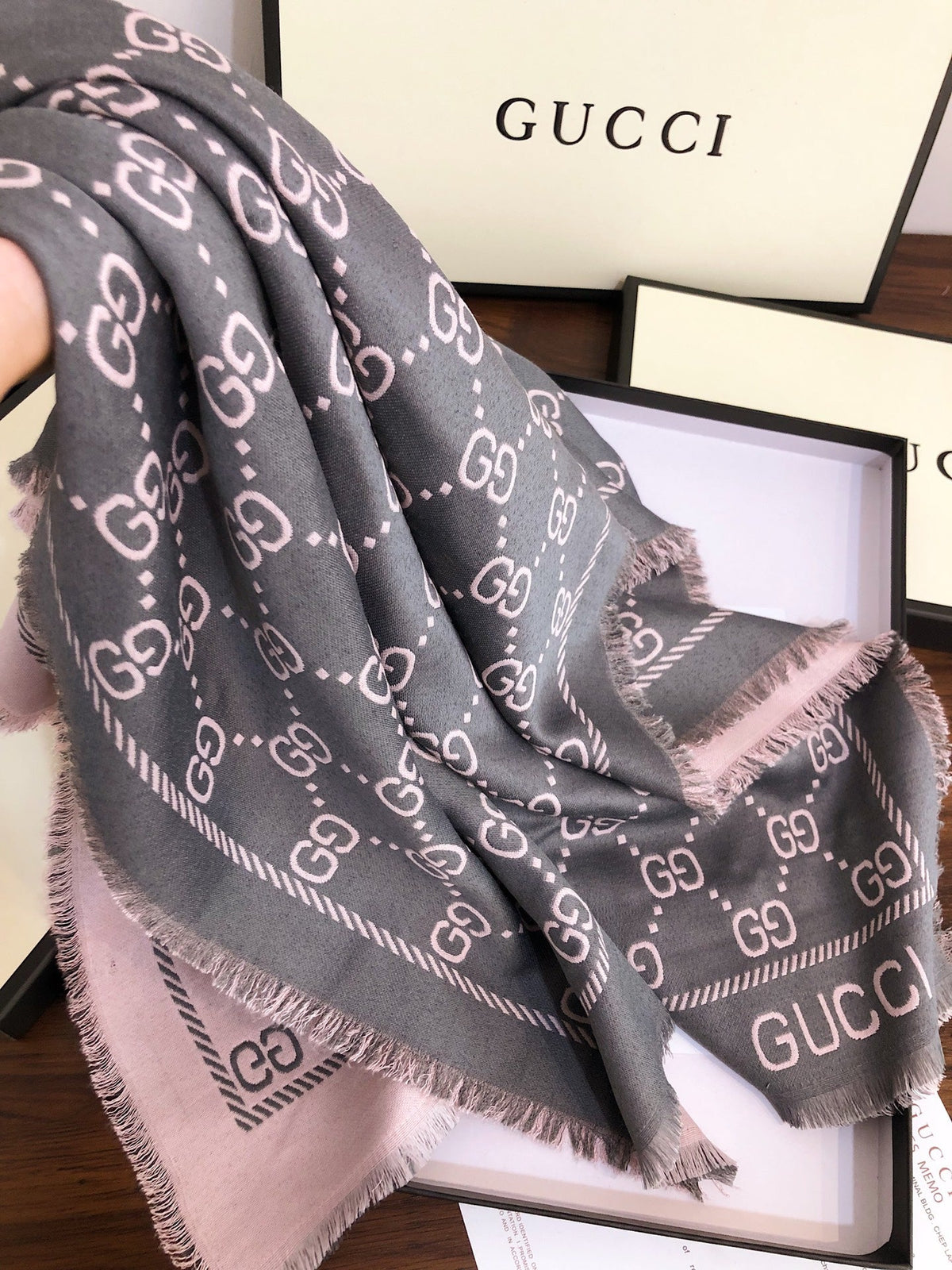 Anum Bags Detail