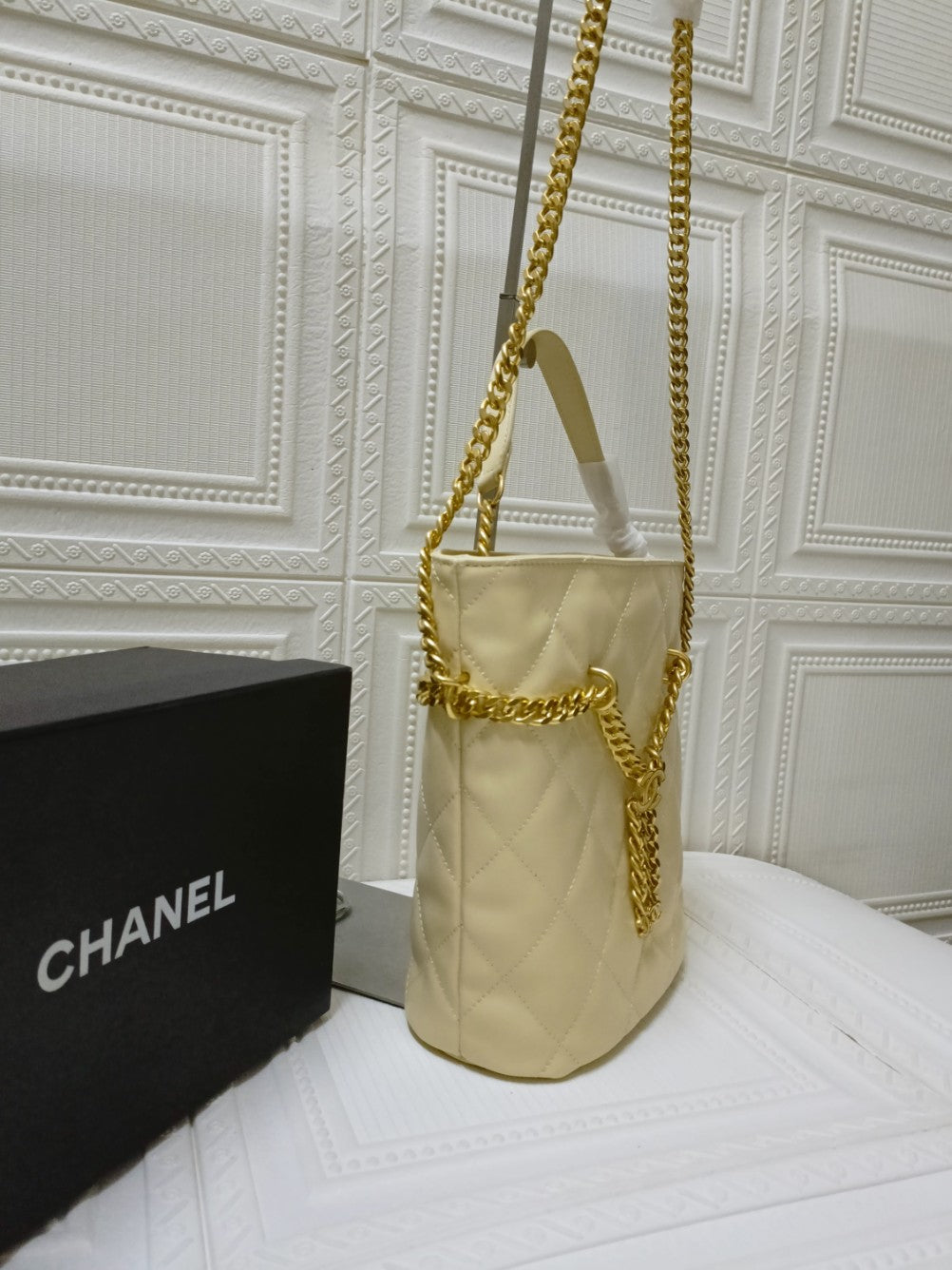 Anum Bags Detail