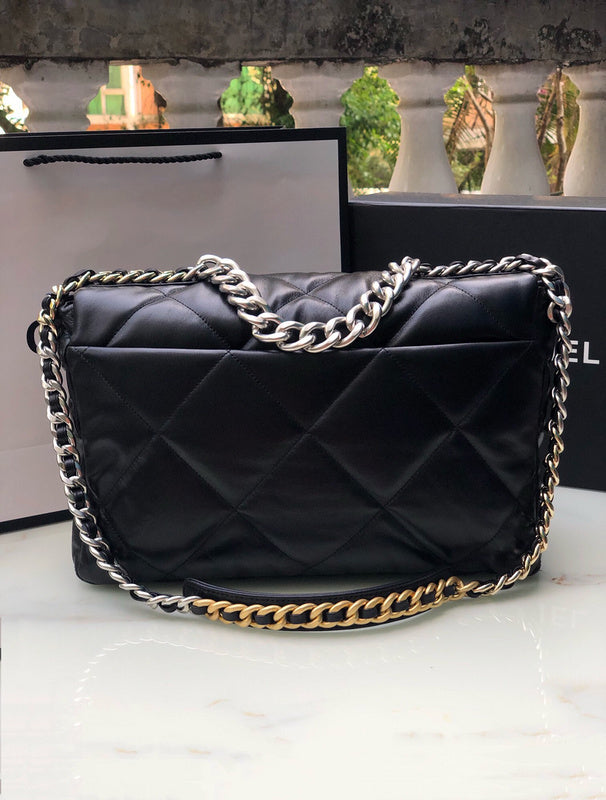 Anum Bags Detail