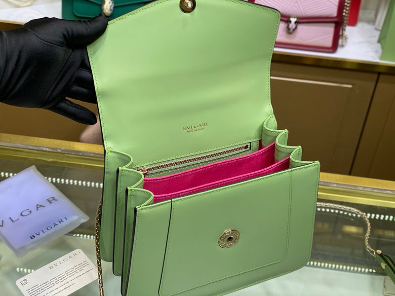 Anum Bags Detail