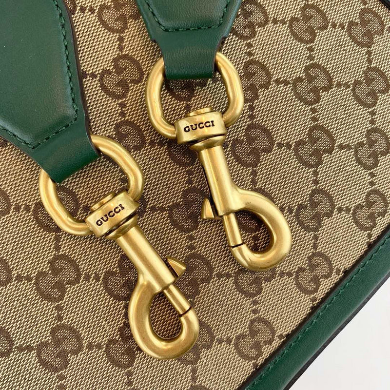 Anum Bags Detail