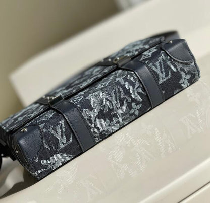 Anum Bags Detail