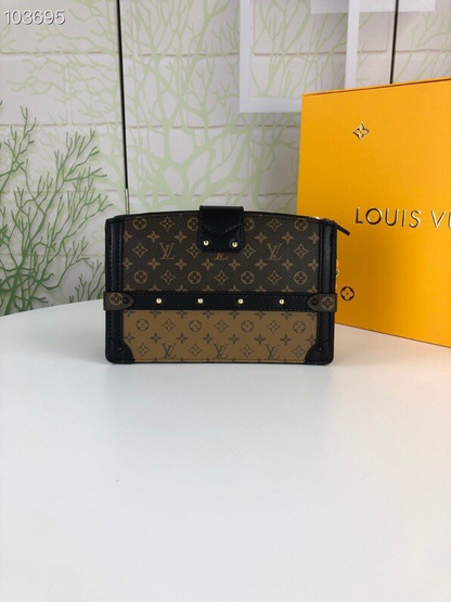 Anum Bags Detail
