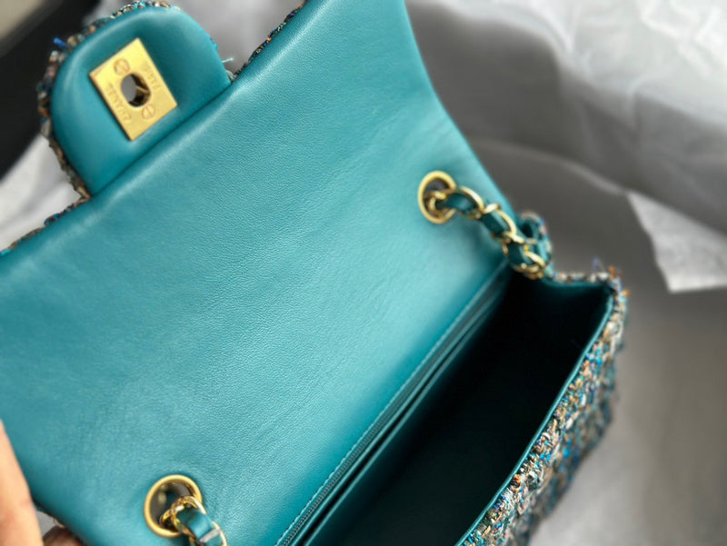 Anum Bags Detail