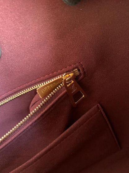Anum Bags Detail