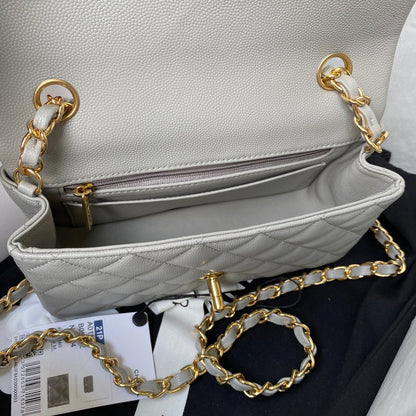 Anum Bags Detail