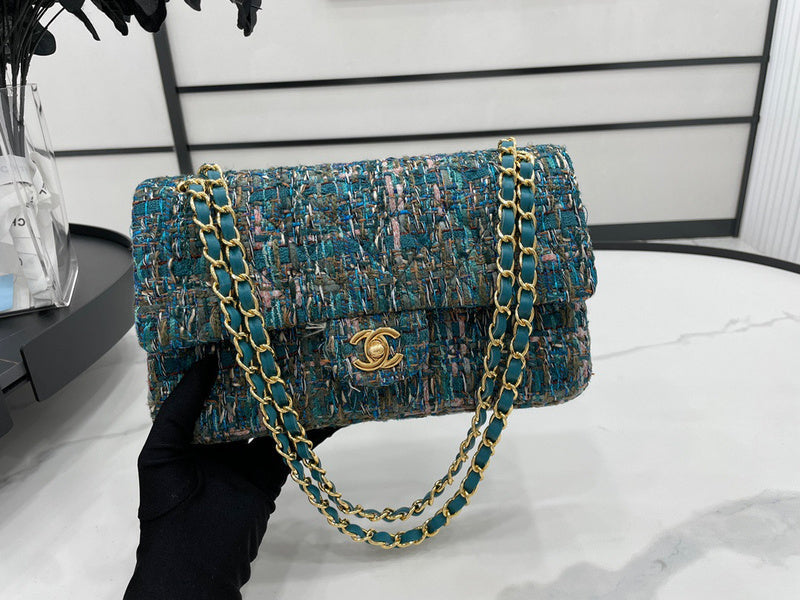 Anum Bags Detail