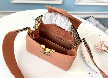 Anum Bags Detail