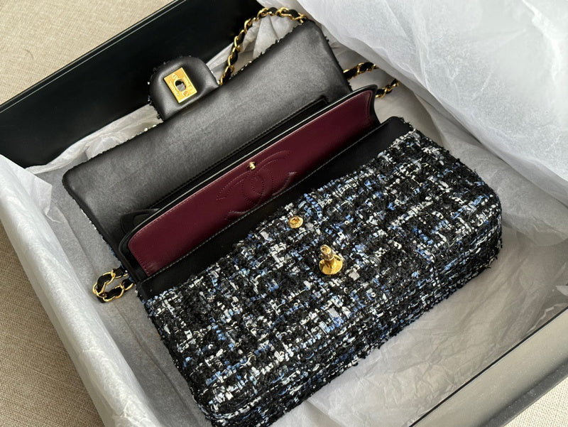 Anum Bags Detail