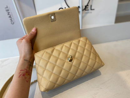 Anum Bags Detail