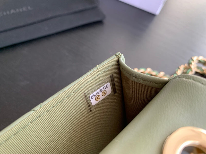 Anum Bags Detail