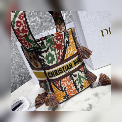 Anum Bags Detail