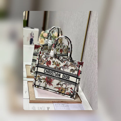 Anum Bags Detail
