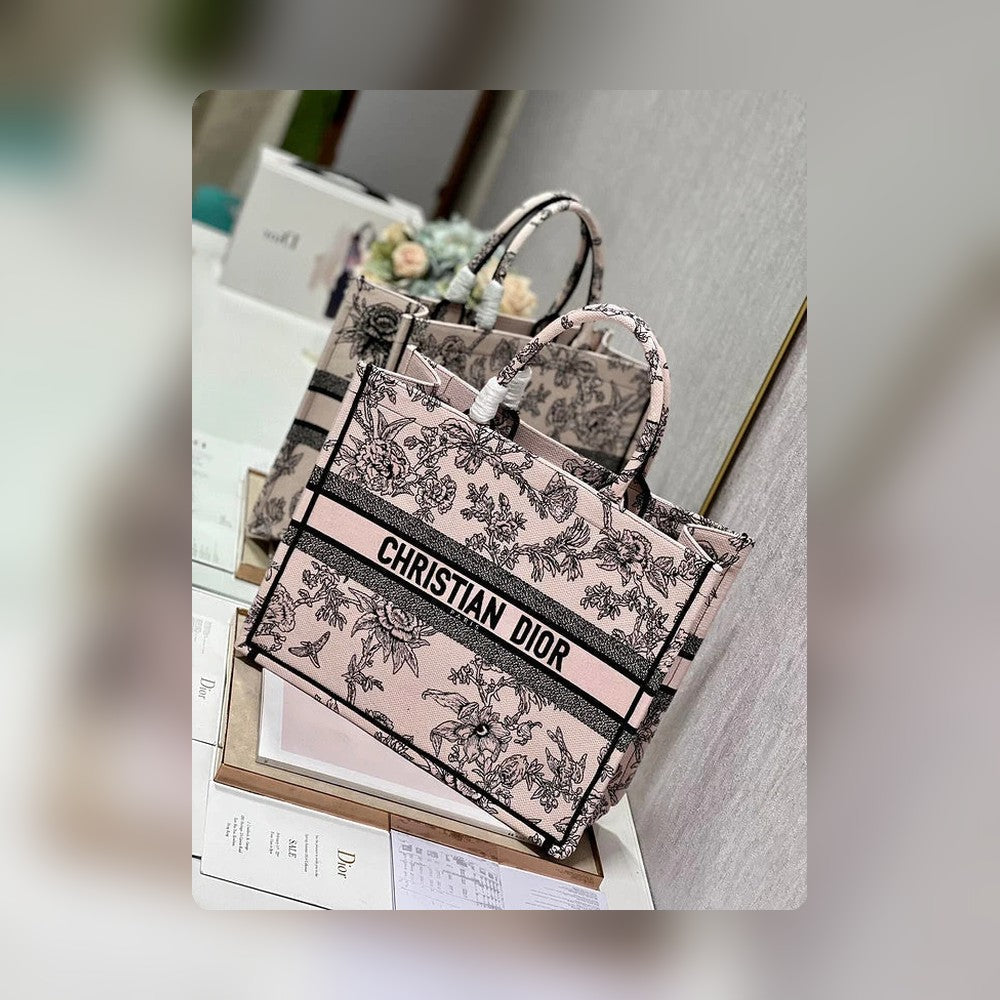 Anum Bags Detail