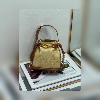 Anum Bags Detail