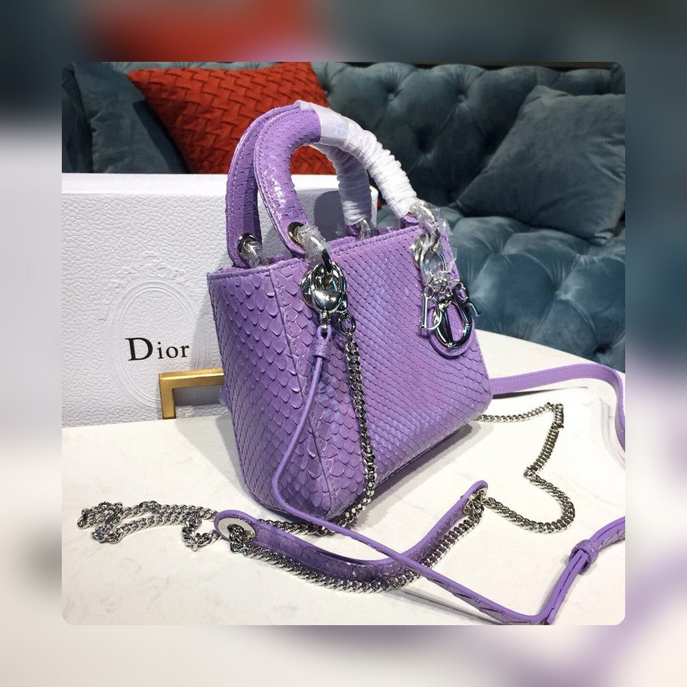Anum Bags Detail