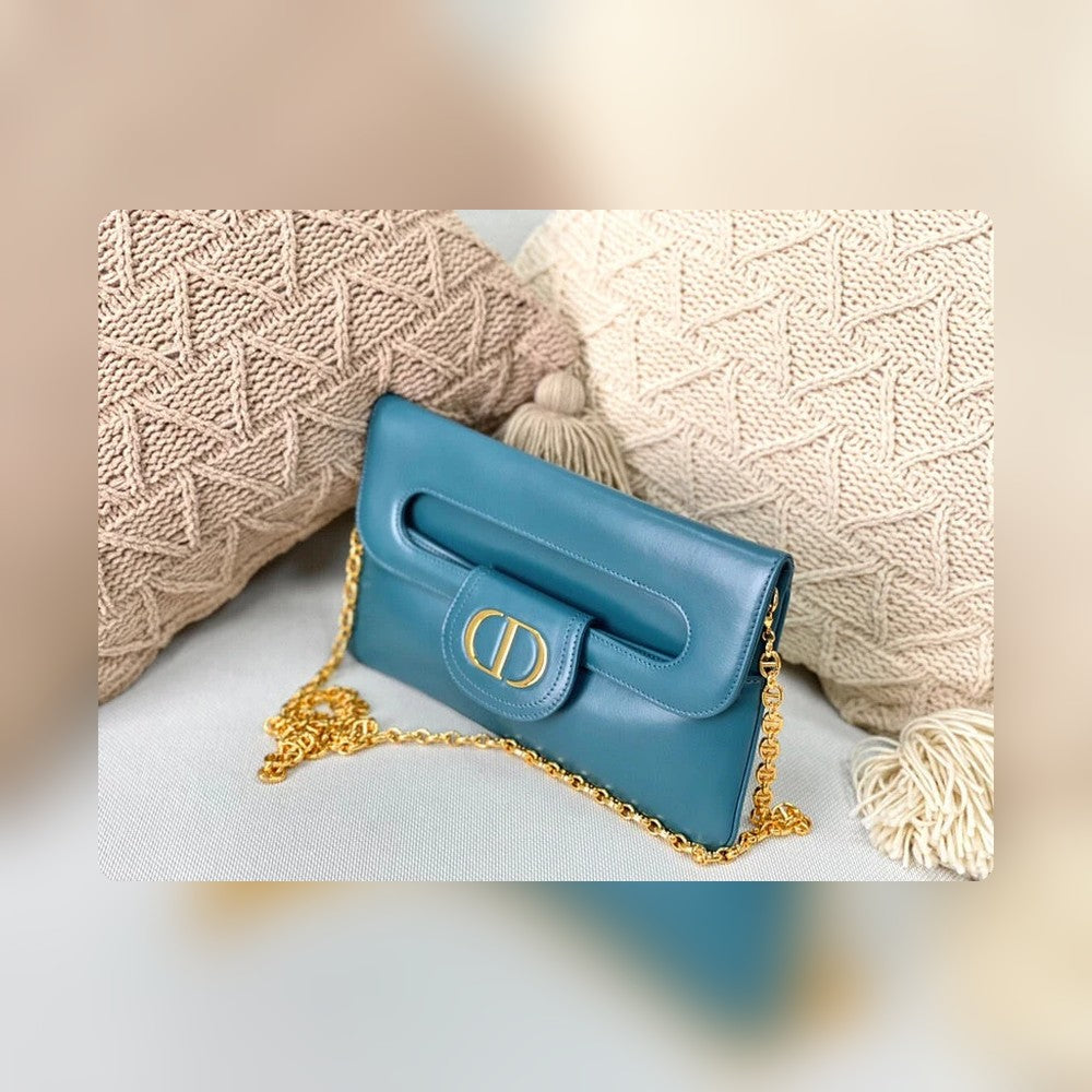 Anum Bags Detail