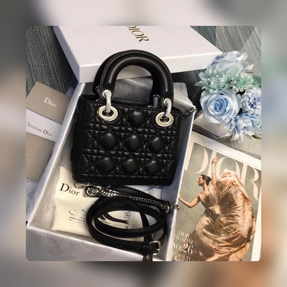 Anum Bags Detail