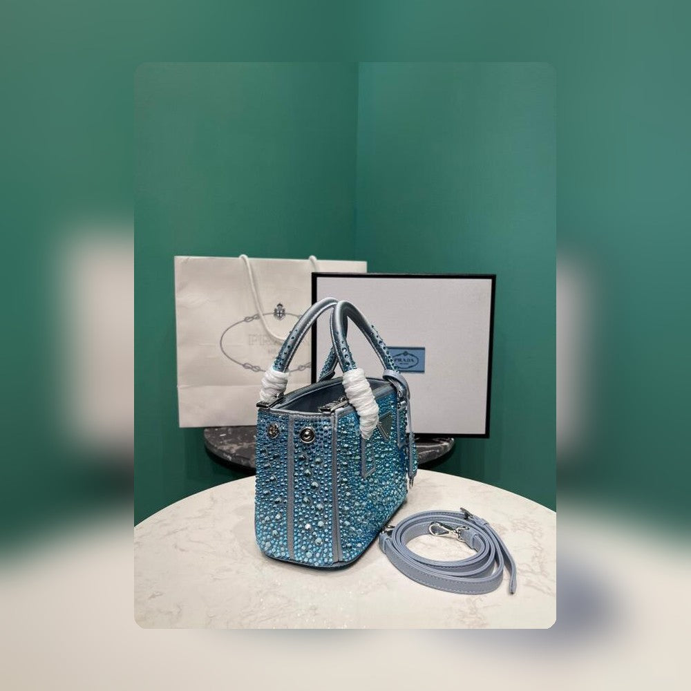 Anum Bags Detail
